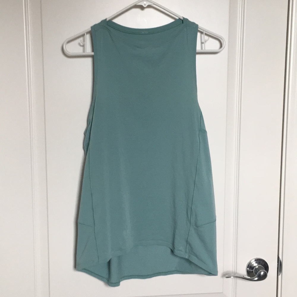 🍋 Lululemon Athletica Tank